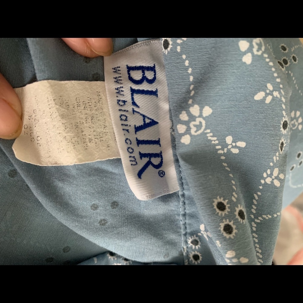 Blair | Vintage Short Sleeve Button Down Shirt Large Light Blue Tiny Floral - Picture 4 of 8